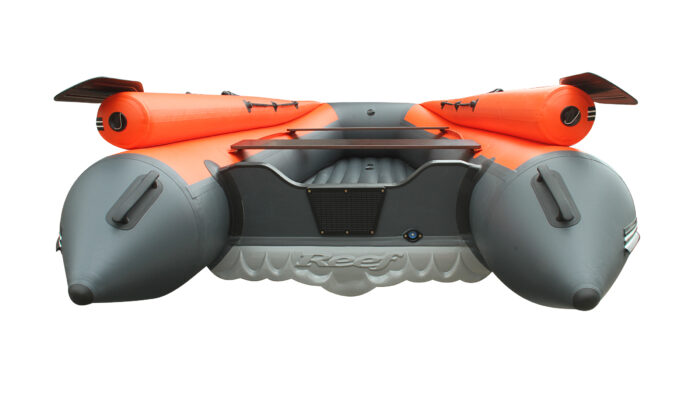 08-04 Лодка надувная REEF 390FНД с фальшбортом